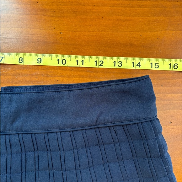 J. Crew Drop Waist Pleated mini skirt size 4 - Picture 9 of 10